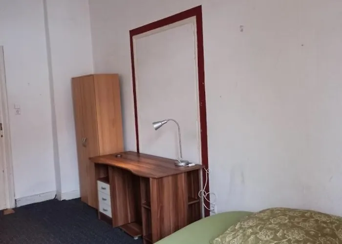 Private Room In A Shared Apartment, Free Parking